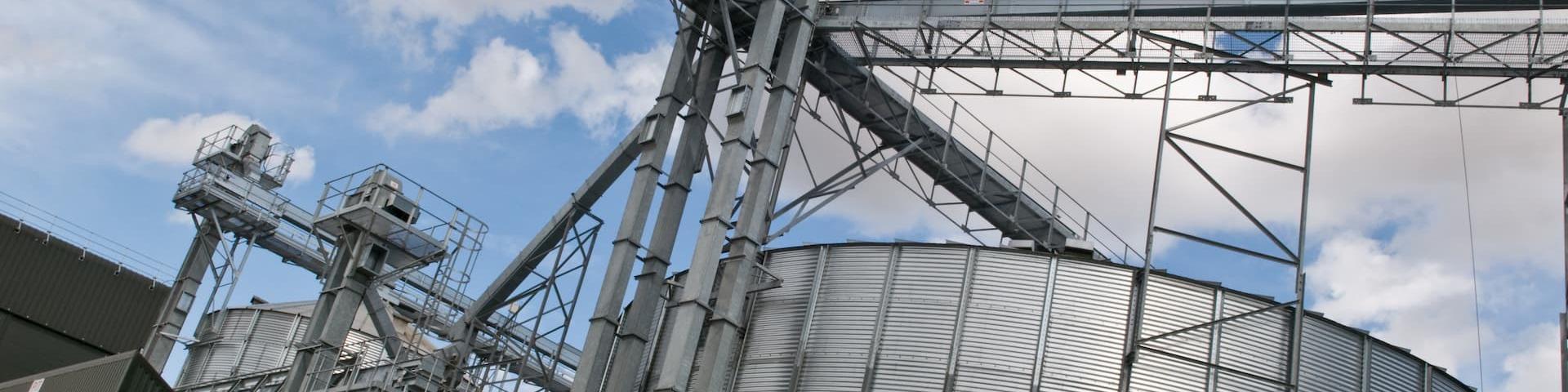 Англійський виробник елеваторного обладнання