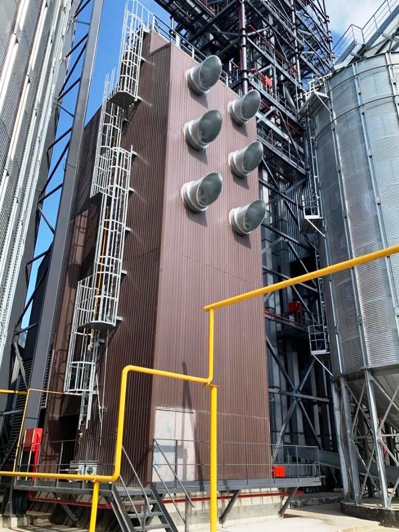 Зерносушарка у Карлівці Полтавської області