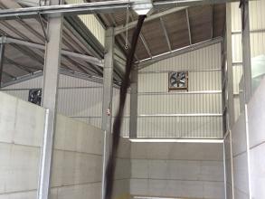 Perry tractor loading conveyor Catton Farms