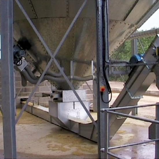 Perry bin unloading conveyor