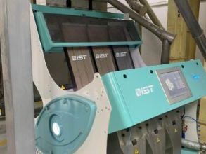 Фотосепаратор IST на 3 лотки для сортування зерна