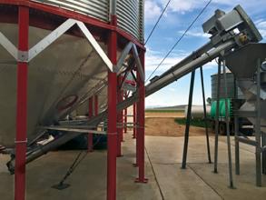 Perry agricultural screw conveyor