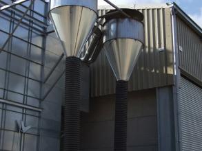 Perry air to clean grain