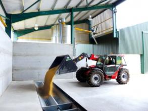 Perry below ground grain intake