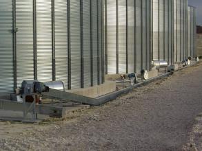 Perry curved chain and flight conveyor