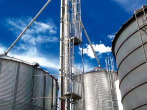 Perry elevator filling silo