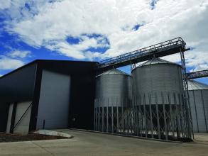 Perry hopper bottom bins