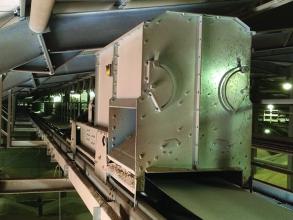 Perry industrial specification tripper on belt conveyor