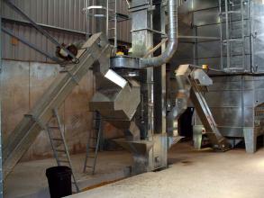 Perry pre-drying grain cleaning