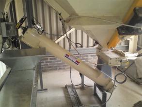 Perry silo unloading auger