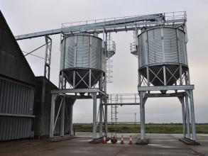 Perry truck loading bin