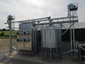 Perry wet grain storage bin